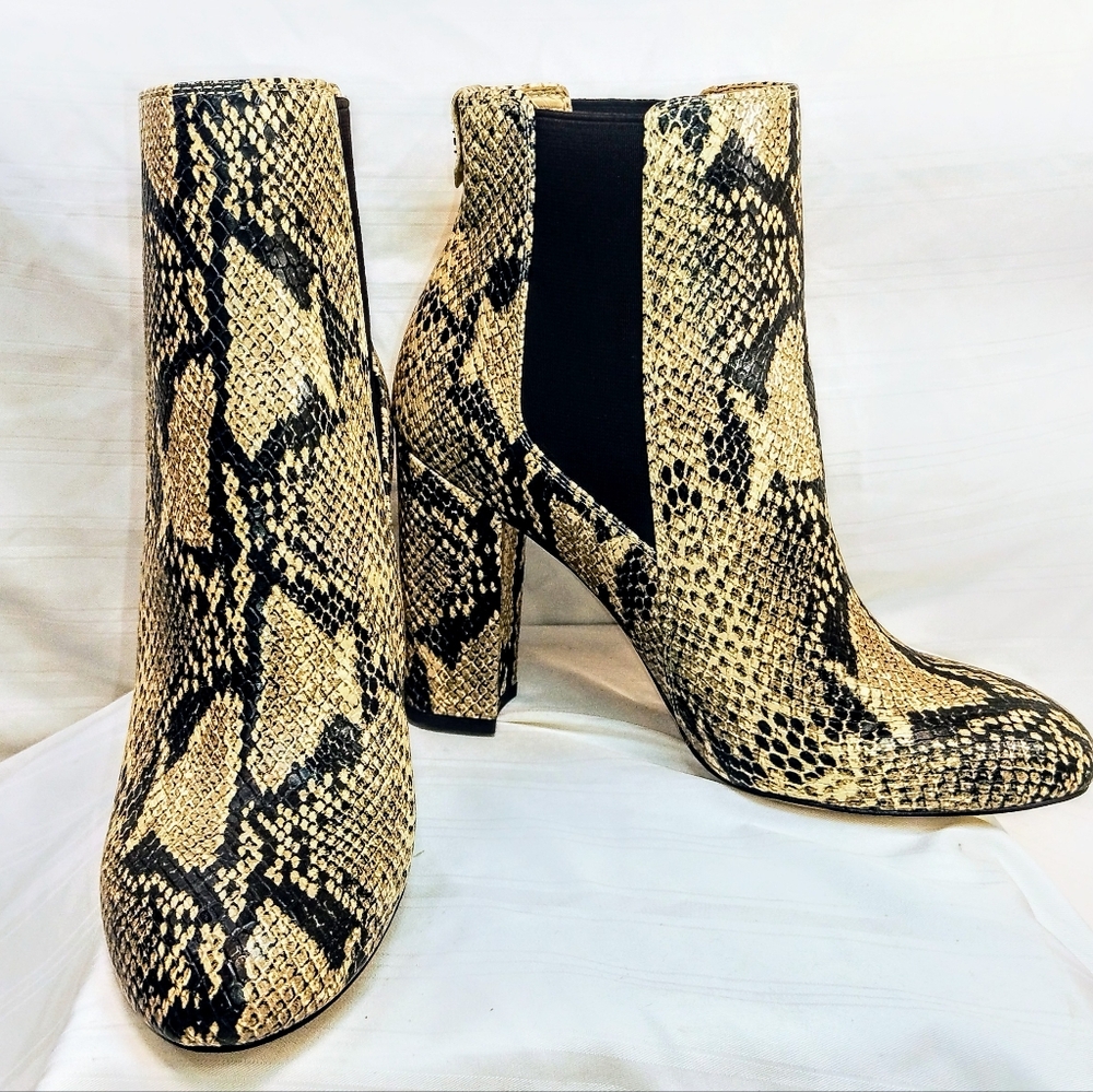 Sam Edelman Snakeskin ankle Boots